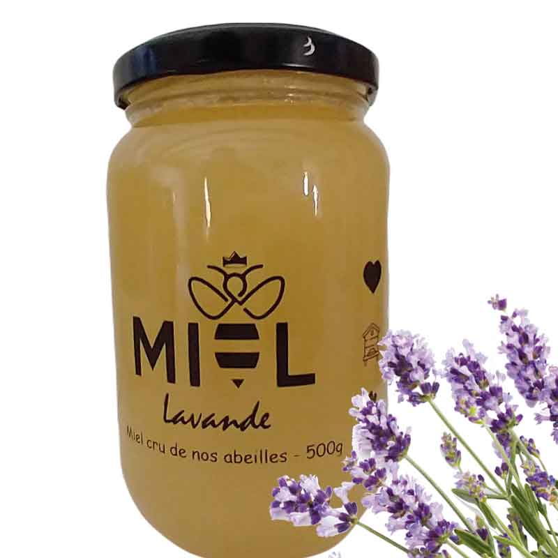 Unser Bienenhaus in Sault  „Frankreich“ ist Ideal auf dem Plateau d'Albion auf 920m Höhe gelegen und inmitten eines 400 Hektar grossen Lavendel Feldes. Der Lavendelhonig hat eine goldene Farbe aus dem Nektar intensiv duftender Lavendelblüten und wird weisslich, wenn er kristallisiert.
